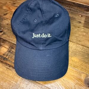 Women's black Nike hat
